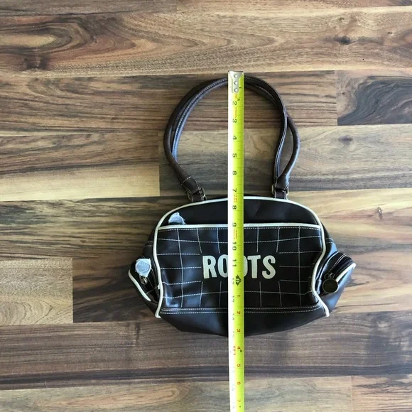 BNWT Roots handbag - Picture 8 of 8